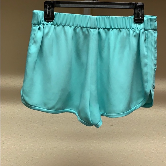 shorts - Picture 2 of 3